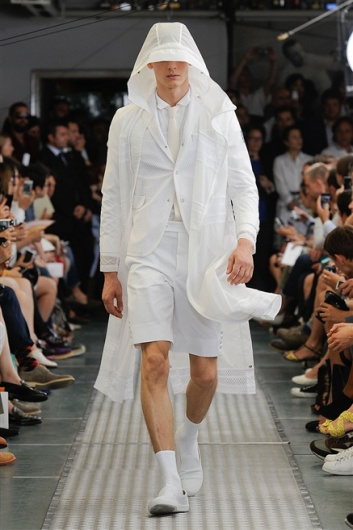 Fotoservizio/SS 2012/MEN/MONCLER GAMME BLEU/D1/8