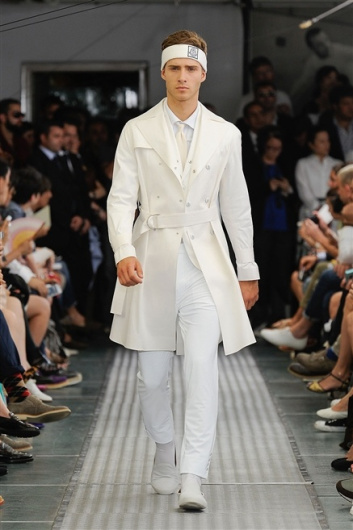 Fotoservizio/SS 2012/MEN/MONCLER GAMME BLEU/D1/11