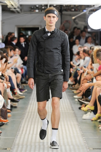 Fotoservizio/SS 2012/MEN/MONCLER GAMME BLEU/D1/37