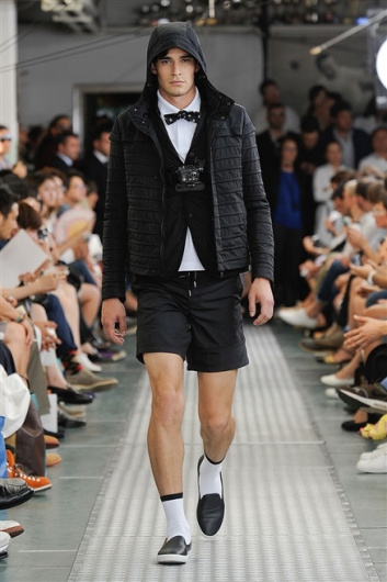 Fotoservizio/SS 2012/MEN/MONCLER GAMME BLEU/D1/41