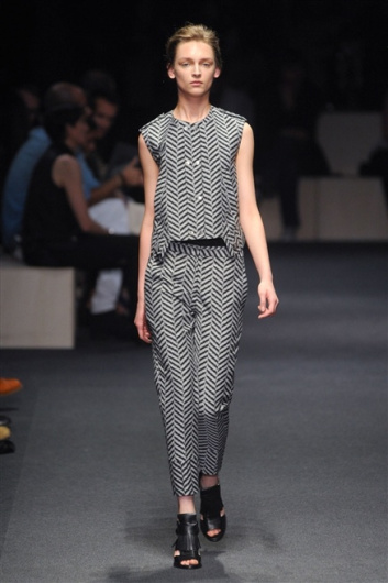 Fotoservizio/SS 2012/MEN/NEIL BARRETT/D1/28