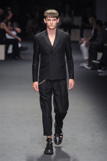 Fotoservizio/SS 2012/MEN/NEIL BARRETT/D1/37