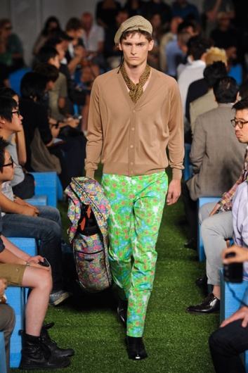 Fotoservizio/SS 2012/MEN/PRADA/D1/12