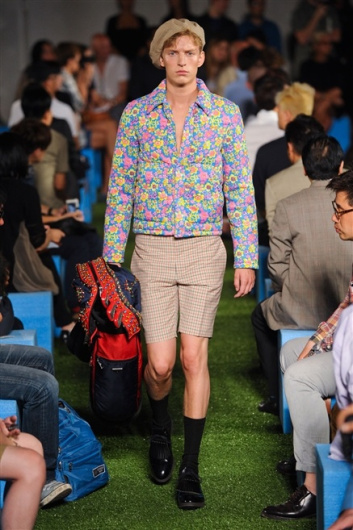 Fotoservizio/SS 2012/MEN/PRADA/D1/15