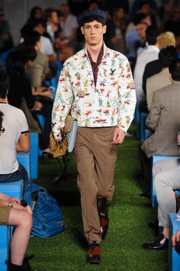 Fotoservizio/SS 2012/MEN/PRADA/D1/20