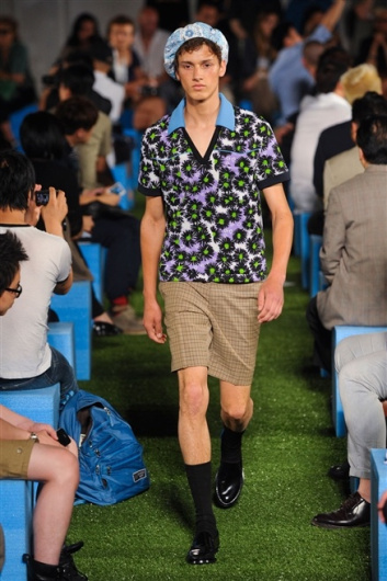 Fotoservizio/SS 2012/MEN/PRADA/D1/22