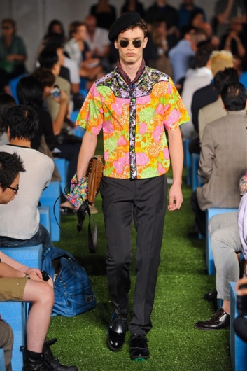 Fotoservizio/SS 2012/MEN/PRADA/D1/26