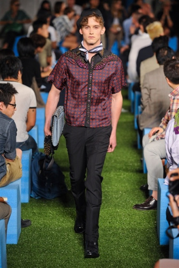Fotoservizio/SS 2012/MEN/PRADA/D1/34