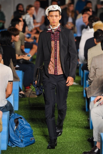 Fotoservizio/SS 2012/MEN/PRADA/D1/38