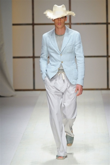 Fotoservizio/SS 2012/MEN/SALVATORE FERRAGAMO/D1/10