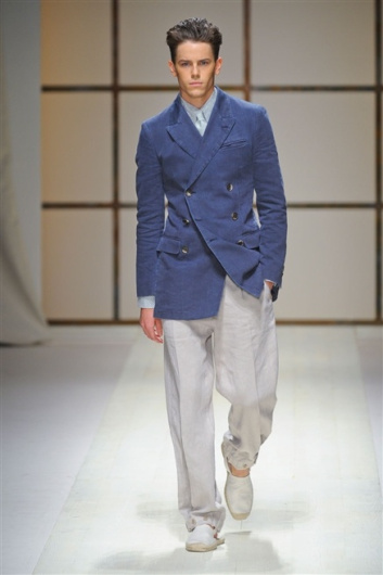 Fotoservizio/SS 2012/MEN/SALVATORE FERRAGAMO/D1/13