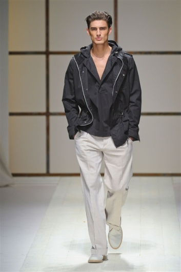 Fotoservizio/SS 2012/MEN/SALVATORE FERRAGAMO/D1/19
