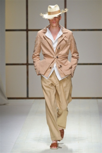 Fotoservizio/SS 2012/MEN/SALVATORE FERRAGAMO/D1/38