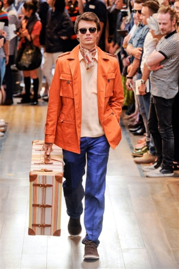 Fotoservizio/SS 2012/MEN/TRUSSARDI/D1/2