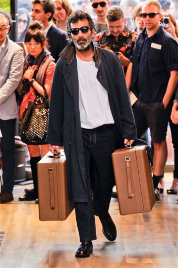 Fotoservizio/SS 2012/MEN/TRUSSARDI/D1/10