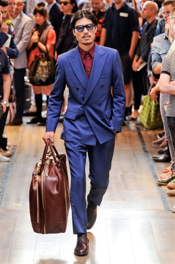 Fotoservizio/SS 2012/MEN/TRUSSARDI/D1/16