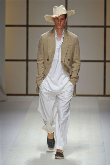 Fotoservizio/SS 2012/MEN/SALVATORE FERRAGAMO/D1/1