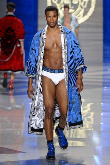 Fotoservizio/SS 2012/MEN/VERSACE/D1/38
