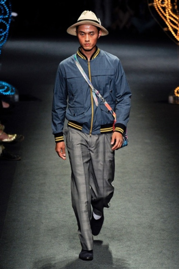 Fotoservizio/SS 2012/MEN/VIVIENNE WESTWOOD/D1/11