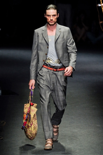 Fotoservizio/SS 2012/MEN/VIVIENNE WESTWOOD/D1/12