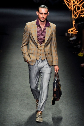 Fotoservizio/SS 2012/MEN/VIVIENNE WESTWOOD/D1/13