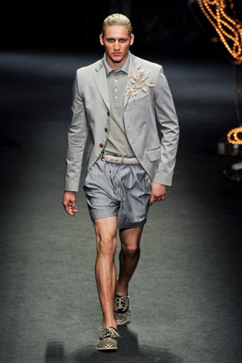 Fotoservizio/SS 2012/MEN/VIVIENNE WESTWOOD/D1/20