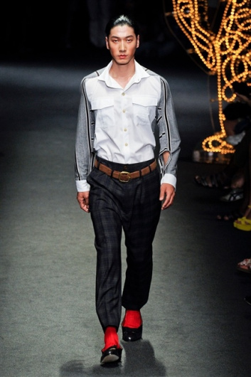 Fotoservizio/SS 2012/MEN/VIVIENNE WESTWOOD/D1/23