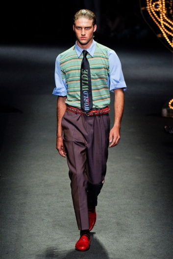 Fotoservizio/SS 2012/MEN/VIVIENNE WESTWOOD/D1/24