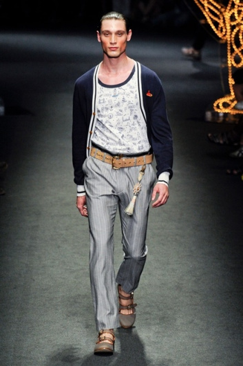 Fotoservizio/SS 2012/MEN/VIVIENNE WESTWOOD/D1/25