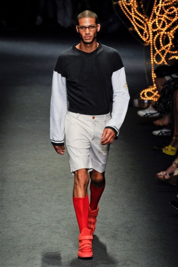 Fotoservizio/SS 2012/MEN/VIVIENNE WESTWOOD/D1/39