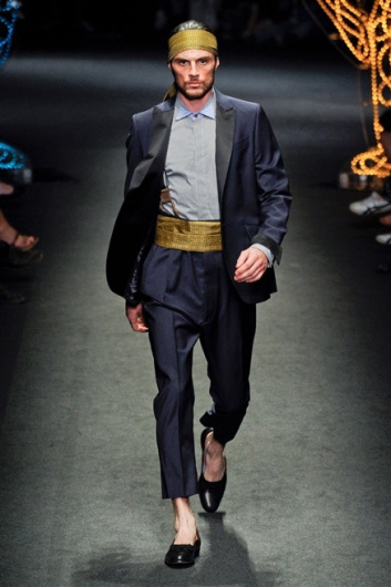 Fotoservizio/SS 2012/MEN/VIVIENNE WESTWOOD/D1/43