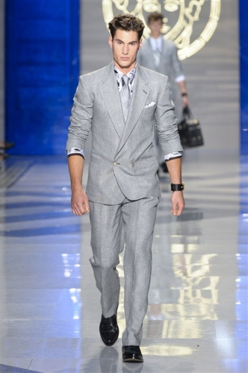 Fotoservizio/SS 2012/MEN/VERSACE/D1/0