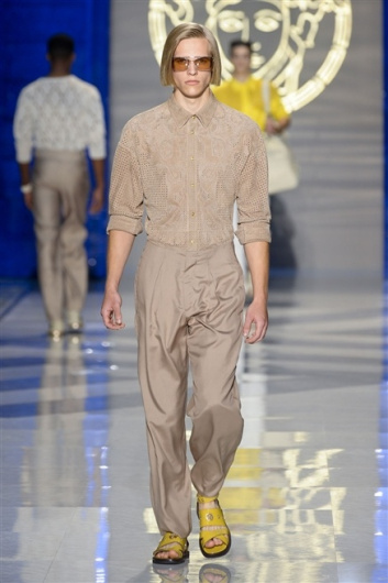 Fotoservizio/SS 2012/MEN/VERSACE/D1/13