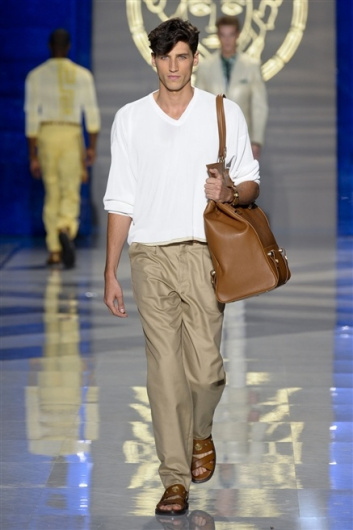 Fotoservizio/SS 2012/MEN/VERSACE/D1/22