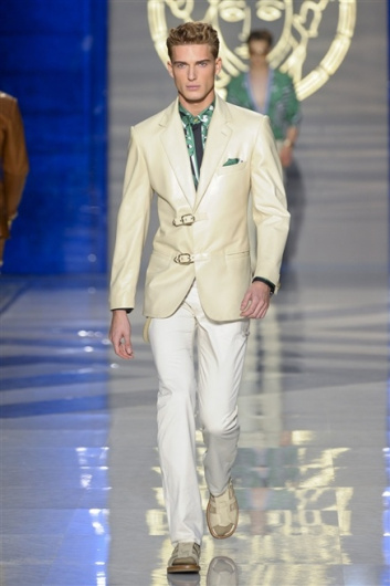 Fotoservizio/SS 2012/MEN/VERSACE/D1/23