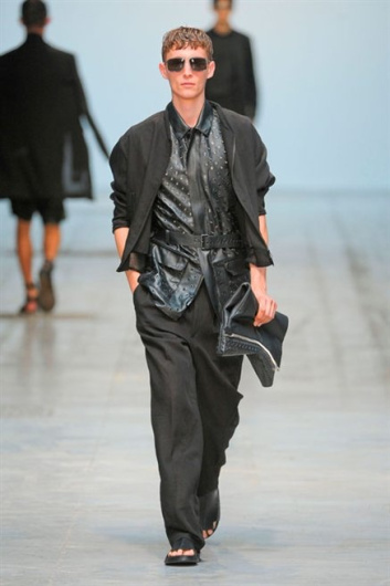 Fotoservizio/SS 2013/MEN/COSTUME NATIONAL HOMME/D1/29