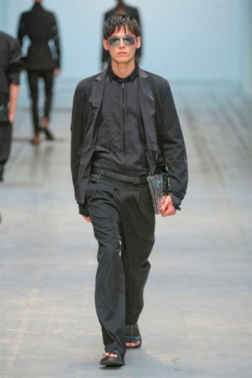 Fotoservizio/SS 2013/MEN/COSTUME NATIONAL HOMME/D1/30