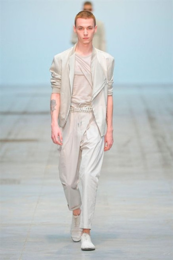Fotoservizio/SS 2013/MEN/COSTUME NATIONAL HOMME/D1/0