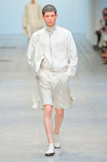 Fotoservizio/SS 2013/MEN/COSTUME NATIONAL HOMME/D1/5