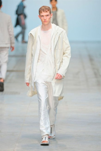 Fotoservizio/SS 2013/MEN/COSTUME NATIONAL HOMME/D1/6