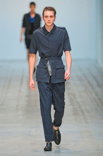 Fotoservizio/SS 2013/MEN/COSTUME NATIONAL HOMME/D1/22