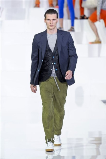 Fotoservizio/SS 2013/MEN/DIRK BIKKEMBERGS/D1/13