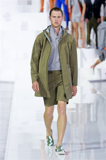 Fotoservizio/SS 2013/MEN/DIRK BIKKEMBERGS/D1/17