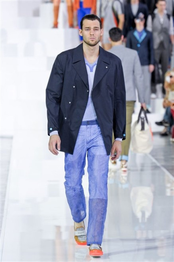 Fotoservizio/SS 2013/MEN/DIRK BIKKEMBERGS/D1/20