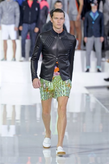 Fotoservizio/SS 2013/MEN/DIRK BIKKEMBERGS/D1/30