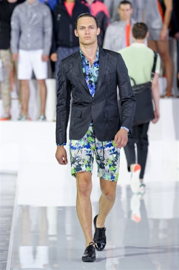 Fotoservizio/SS 2013/MEN/DIRK BIKKEMBERGS/D1/34