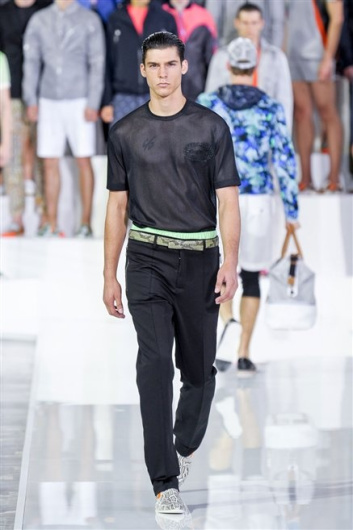 Fotoservizio/SS 2013/MEN/DIRK BIKKEMBERGS/D1/35