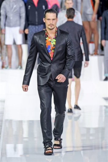 Fotoservizio/SS 2013/MEN/DIRK BIKKEMBERGS/D1/39