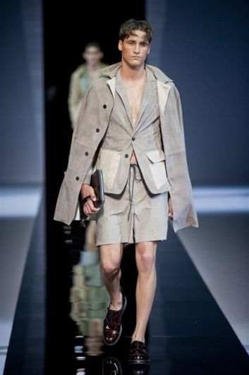 Fotoservizio/SS 2013/MEN/EMPORIO ARMANI/D1/3