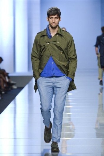 Fotoservizio/SS 2013/MEN/ERMANNO SCERVINO/D1/20